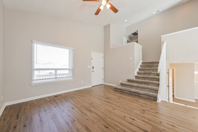 Building Photo - 16282 Bluebell Pl