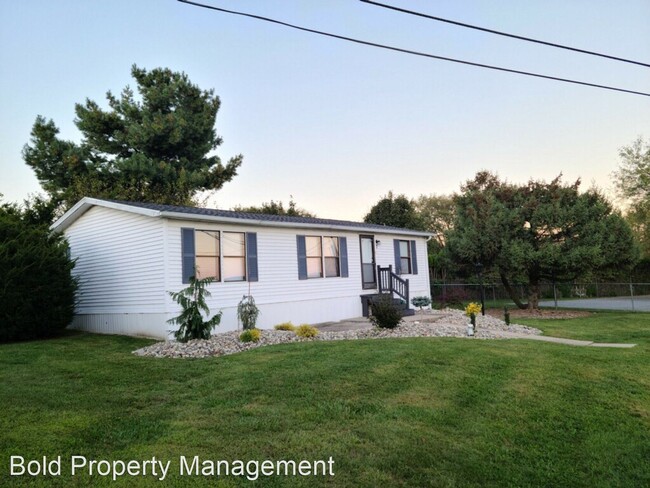 Primary Photo - 3 br, 2 bath House - 7 Trailer Dr.