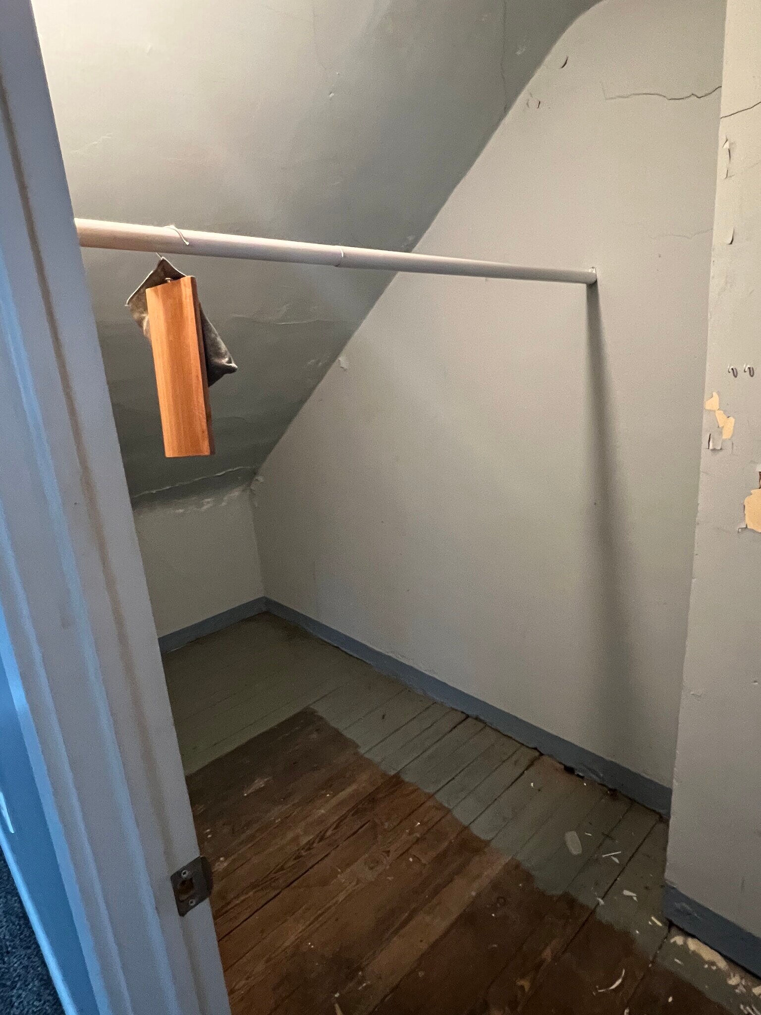 Building Photo - 441 New Dorwart St