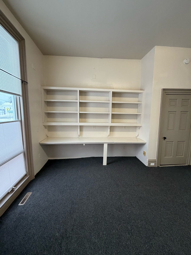 Building Photo - 5224 West Senca St