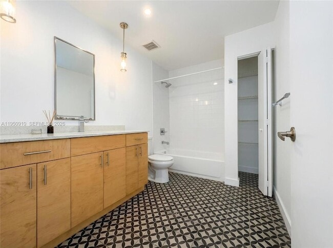 Building Photo - 771 NW 1st St