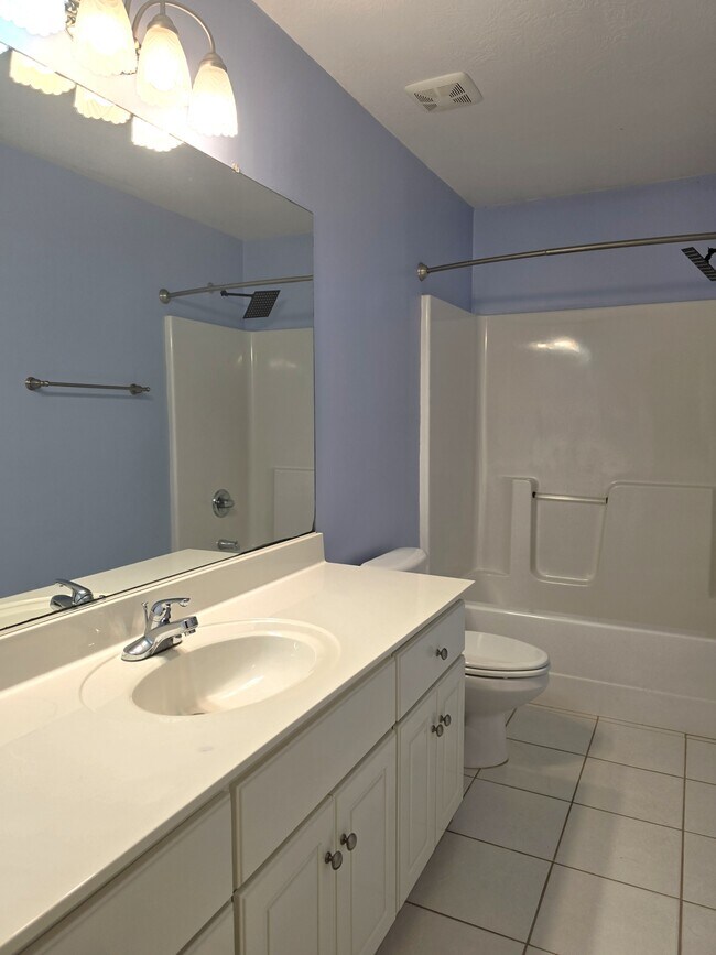 Building Photo - 932-p932 Windmill Pkwy