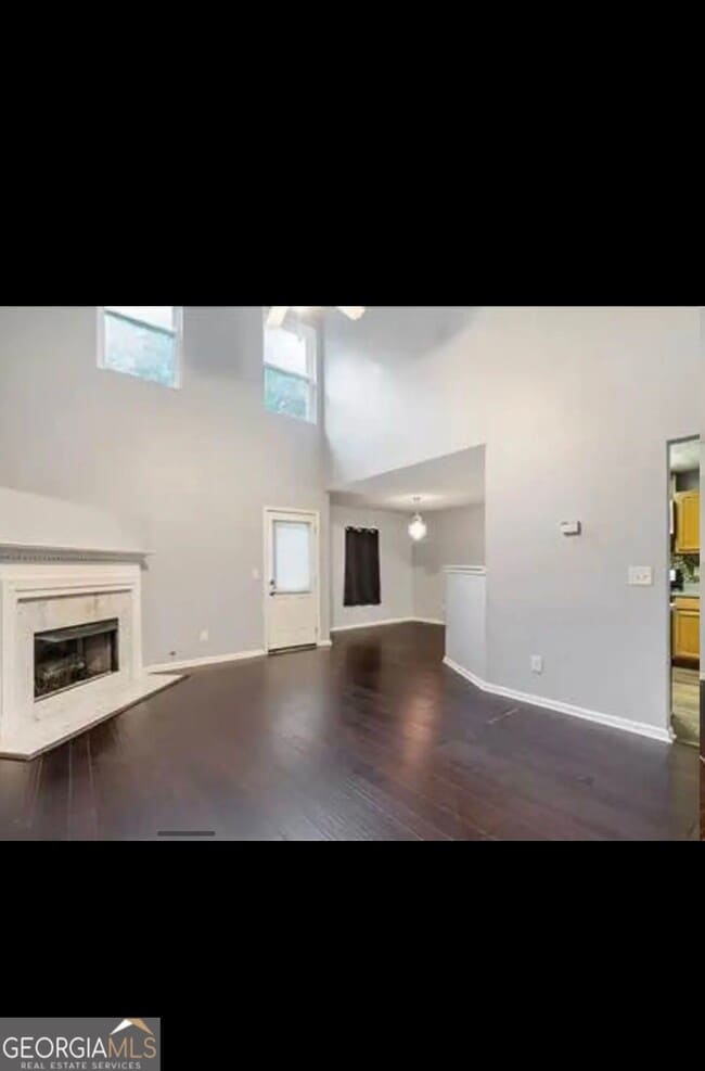 Building Photo - 5563 Windfall Ln