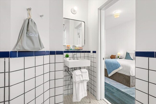 Building Photo - 1700 Alton Rd