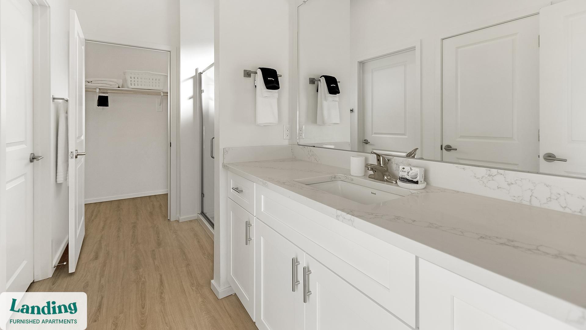 Building Photo - 5750 N La Cholla Blvd