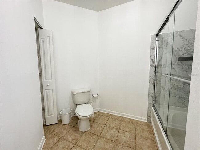 Building Photo - 12843 Madison Pointe Cir