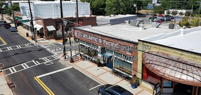 Building Photo - Rent a Community..Prime Location