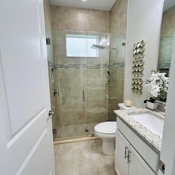 Building Photo - 14999 Goldspar Ct