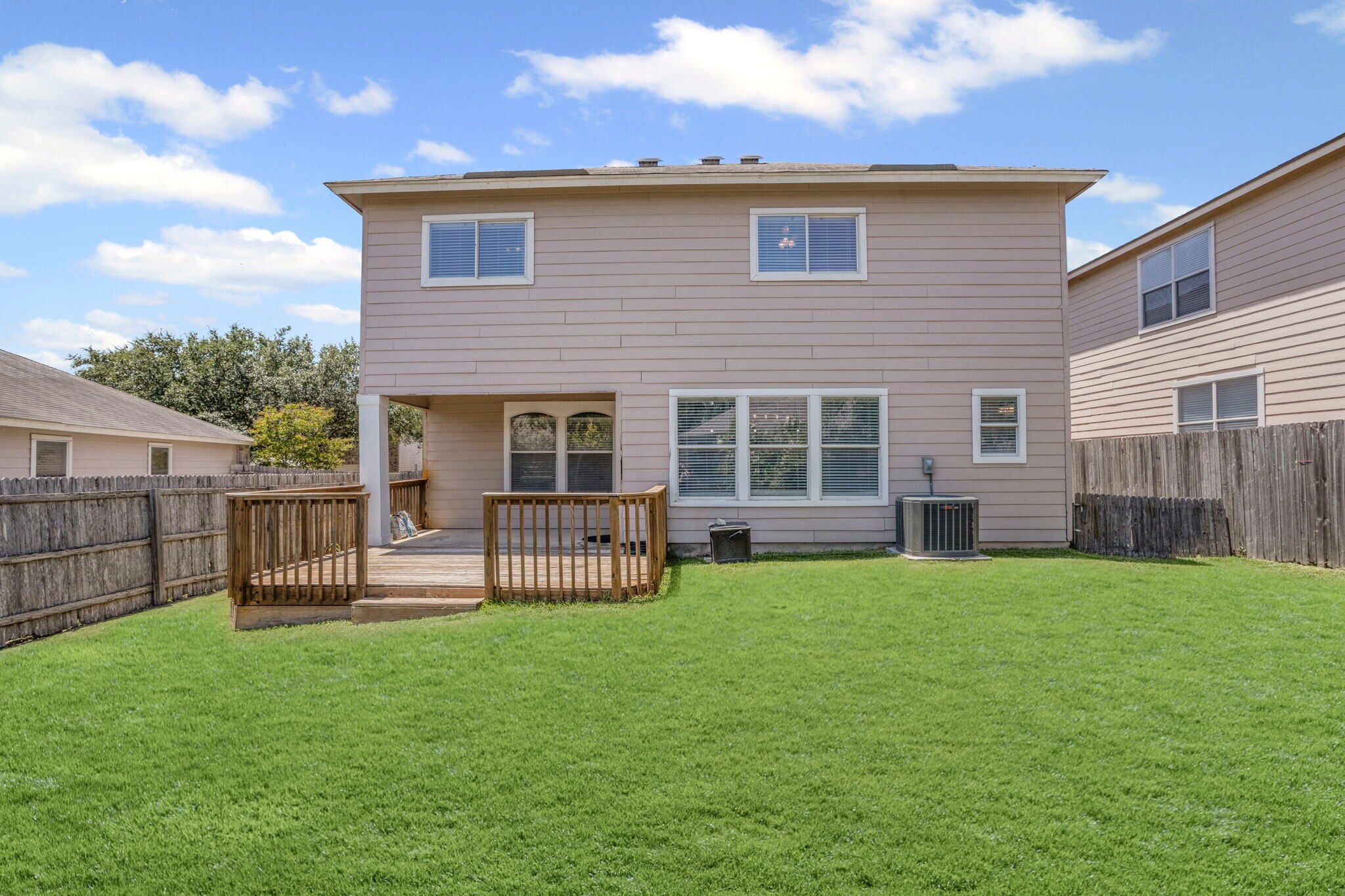 Building Photo - 2134 Colorado Bnd