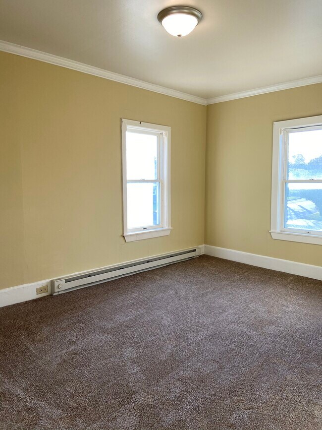 Building Photo - 11 LLC-80 Bailey Avenue