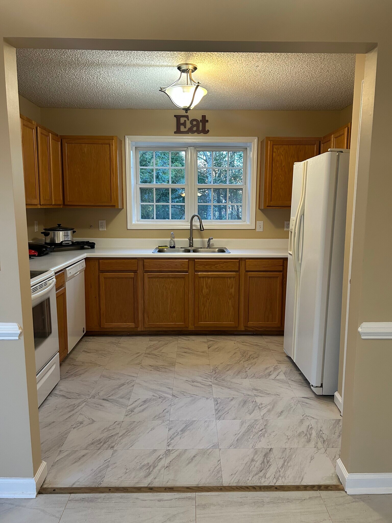 Building Photo - 100 Glenlea Ln