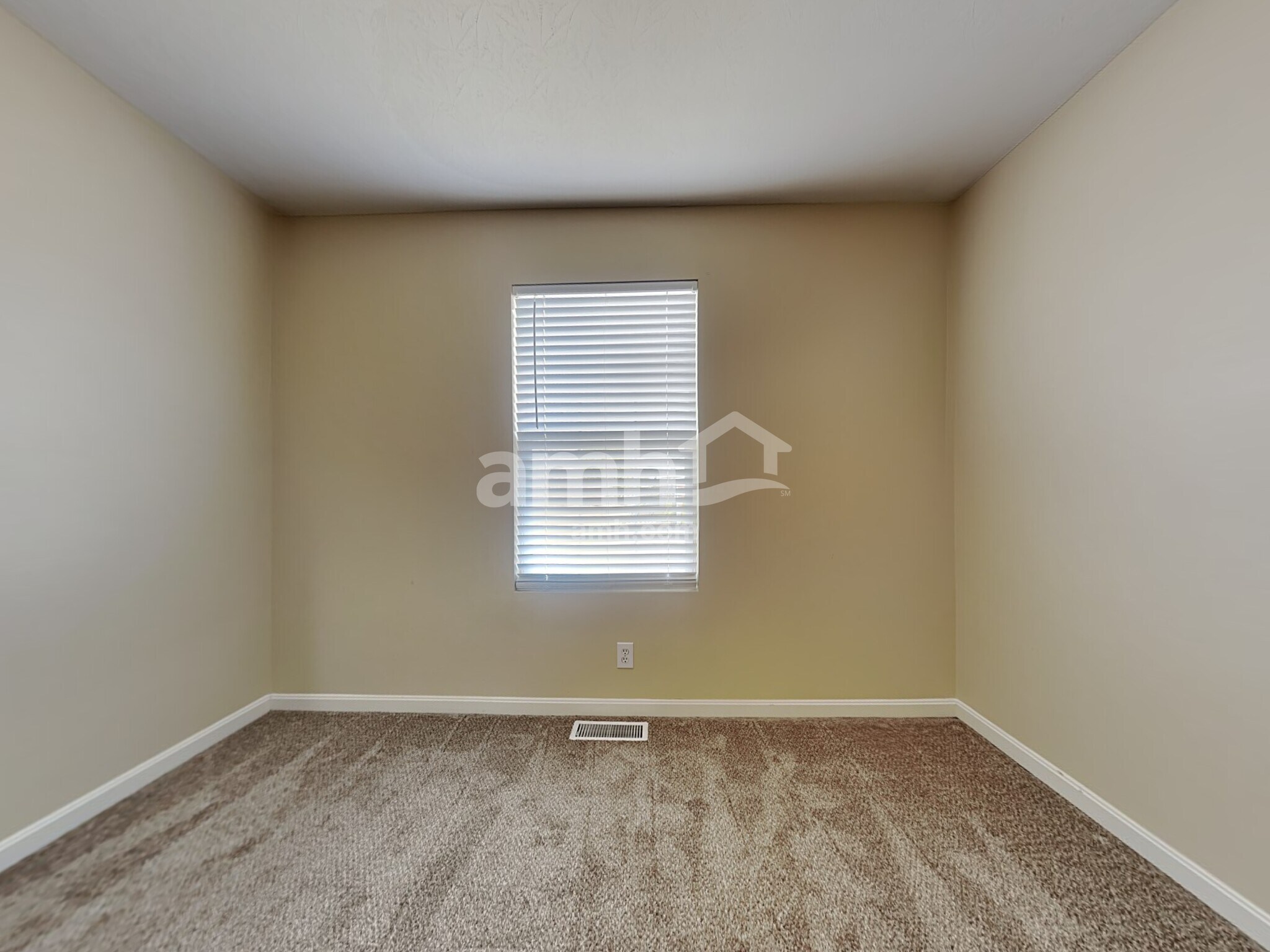 Building Photo - 9021 Braxton Dr