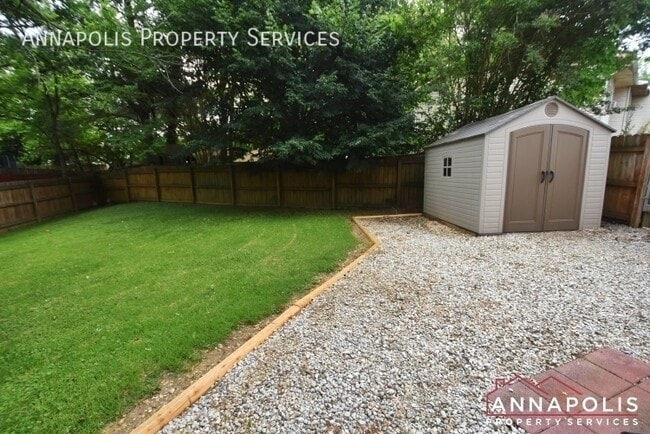 Building Photo - 1604 Revell Downs Dr