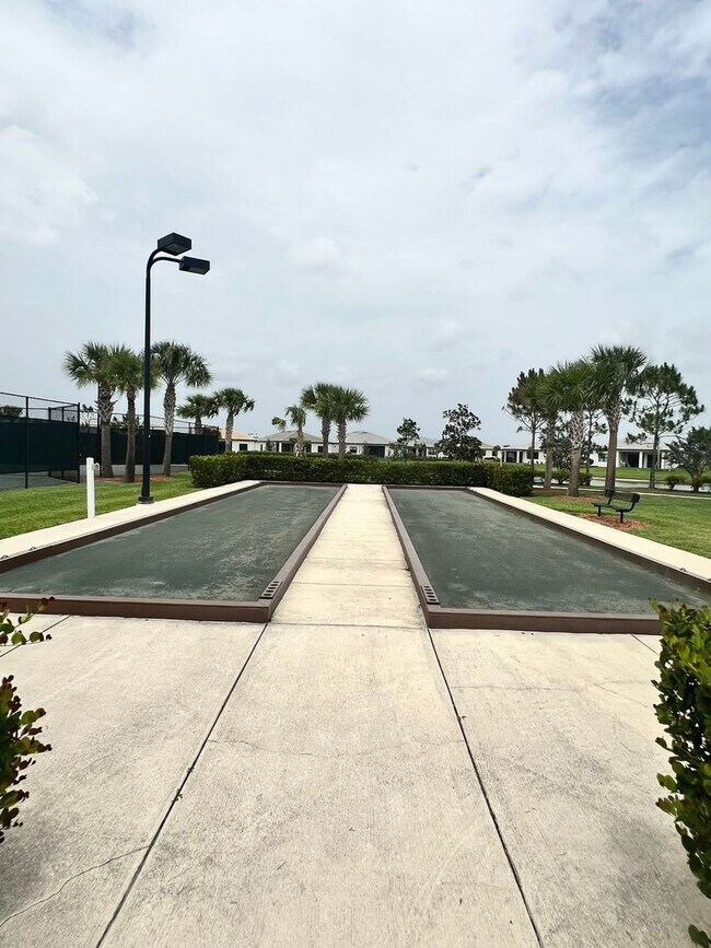 Building Photo - STUNNING LAKEFRONT 3 BEDROOM, 2.5 BATH HOM...