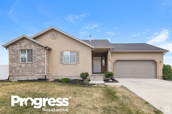 Building Photo - 1116 Mustang Ln