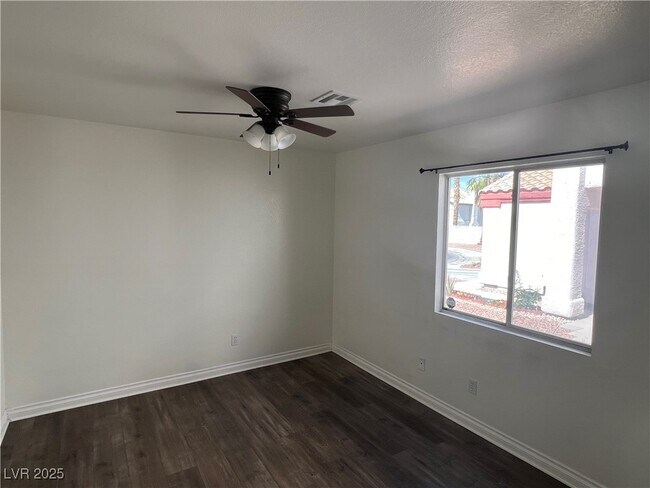 Building Photo - 8209 Ogee Dr