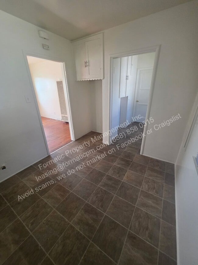 Building Photo - 113 N Park Ave