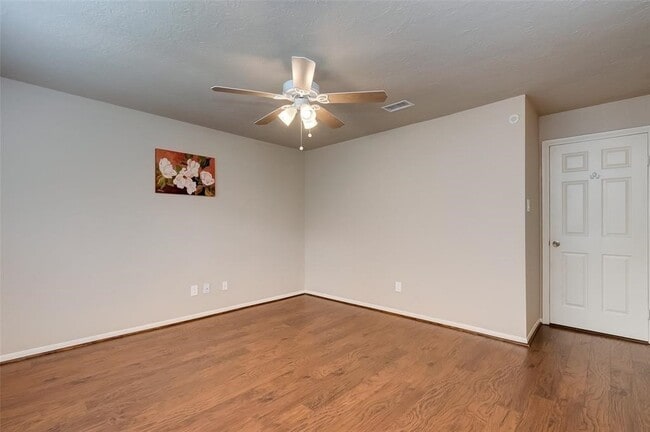 Building Photo - 931 Grand Jct Dr