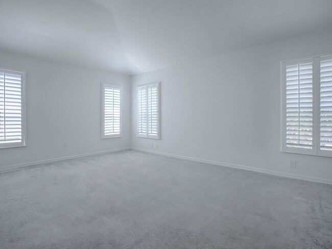 Building Photo - 486 Troy Loop