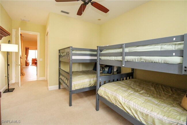 Building Photo - 9224 Campanile Cir