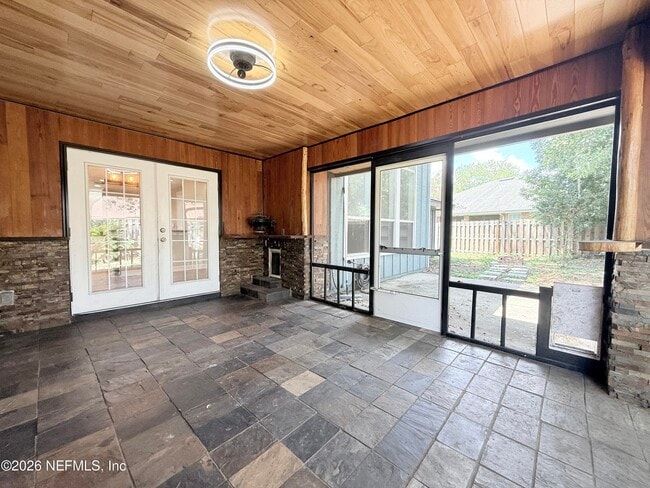 Building Photo - 5511 La Moya Ave
