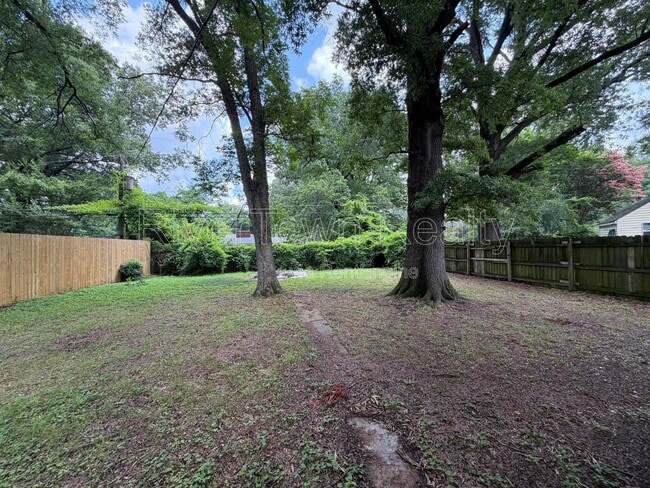 Building Photo - 4550 Quince Rd