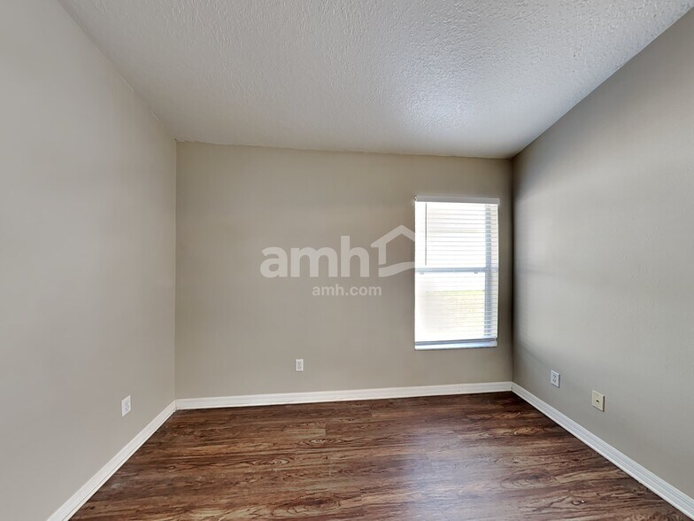 Building Photo - 1403 Orange Moss Ct