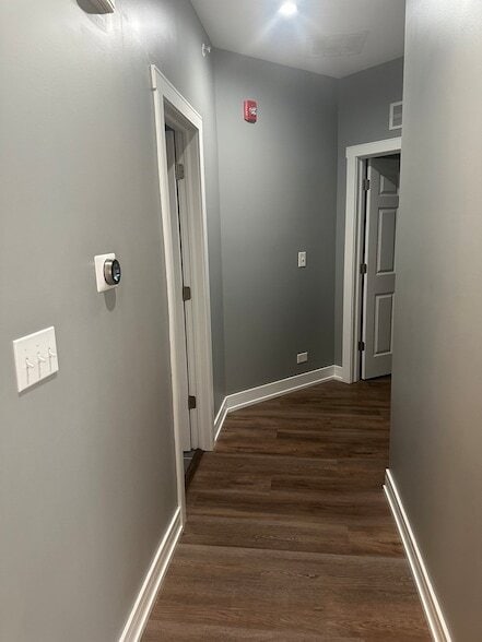 Building Photo - 10201 Mulberry Ln