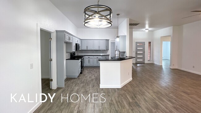 Building Photo - 5921 SE 88th St