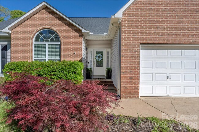 Building Photo - 150 State Park Rd