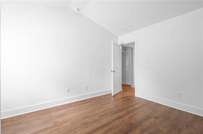 Building Photo - 5402 Brooklands Dr