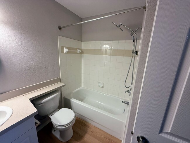 Building Photo - Condo Rental in Zephyrhills