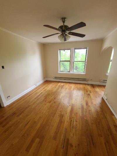 Building Photo - 4585 N Elston Ave