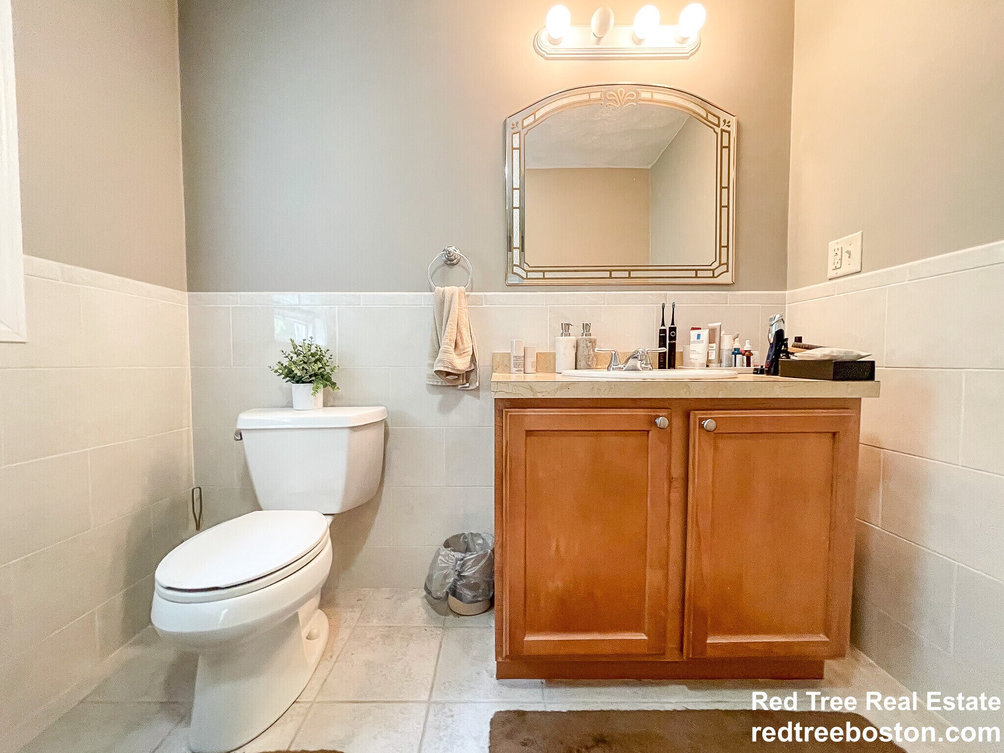 Building Photo - 496 Lebanon St