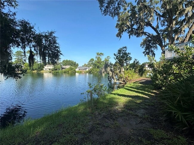 Building Photo - 109 Palmera Ln