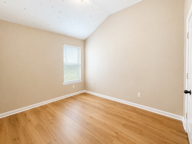 Building Photo - 3011 Sunchase Ct