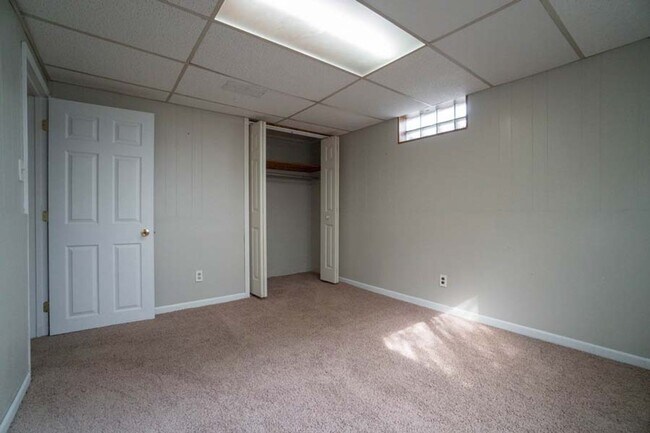 Building Photo - 2503 Iowa St