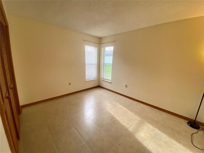 Building Photo - 8201 Rhanbuoy Rd