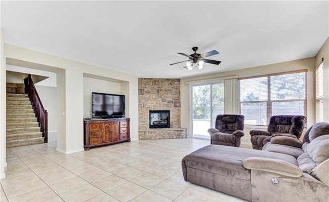 Building Photo - DREAMY 5 Bed/3 Bath OASIS - Discovery Bay