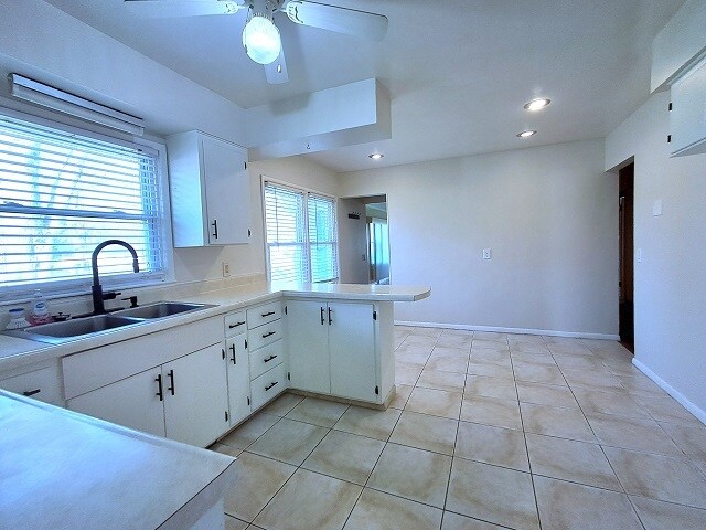 Building Photo - 220 Hunter Dr