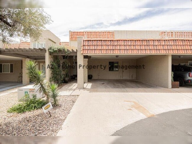 Building Photo - 4922 N 42nd Way