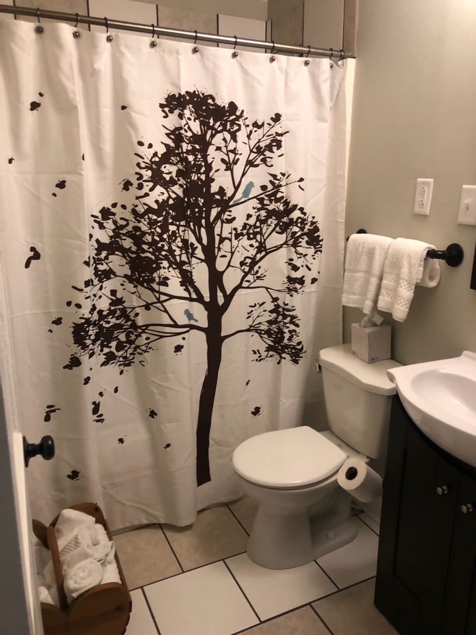 Bathroom - 2420 20th Ave