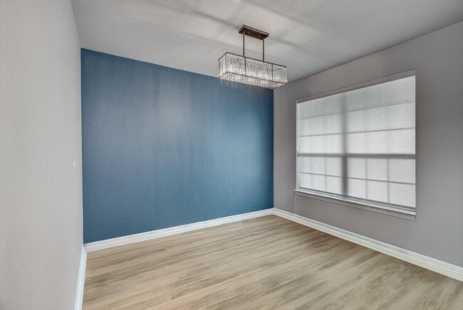 Building Photo - 2319 Gentle Breeze Ln