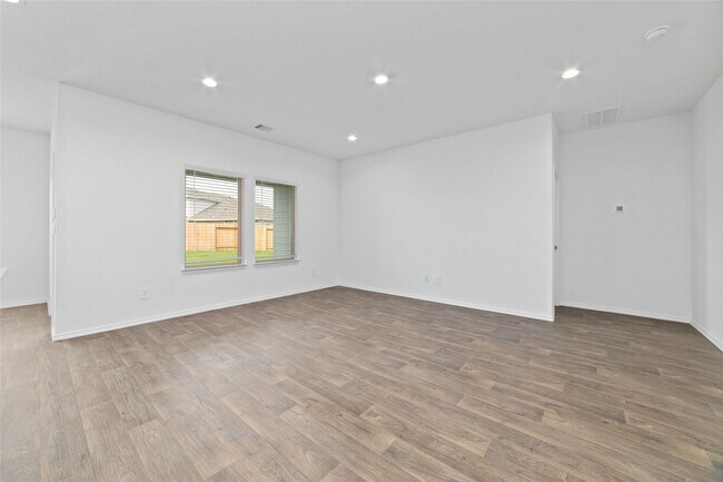 Building Photo - 21519 Violet Rdg Rd