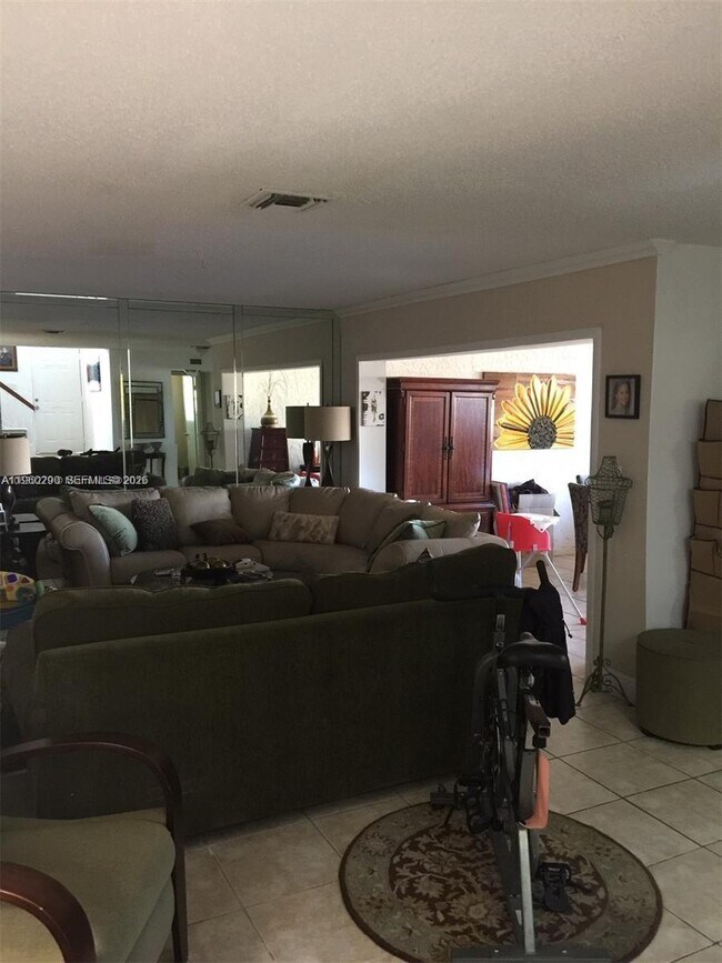 Building Photo - 2191 Bayberry Dr