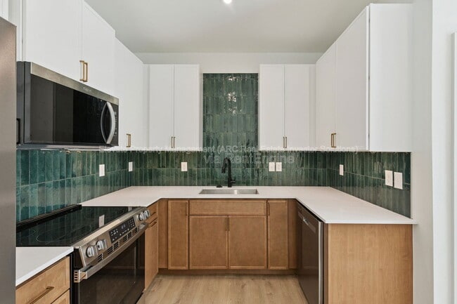 Building Photo - 1624 NW 17th St