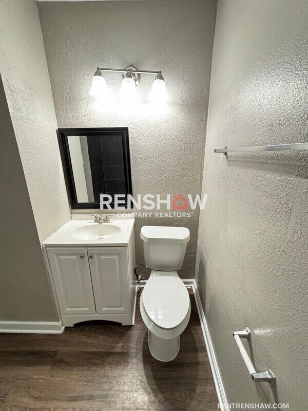 Building Photo - 1272 Semmes St