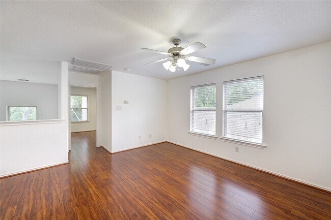 Building Photo - 11 E Sage Creek Pl