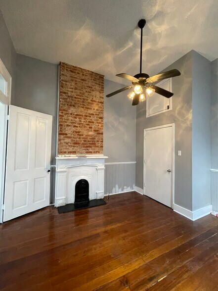 Building Photo - 2439 Second St