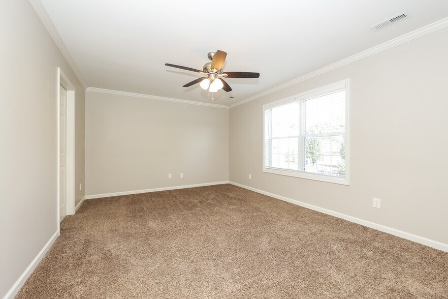 Building Photo - 2402 Audelia Way